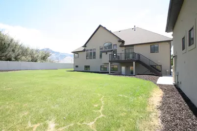 602 W 2825 N, Pleasant View, UT 84414 - Photo 2