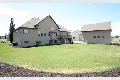 602 W 2825 N, Pleasant View, UT 84414 - Photo 4