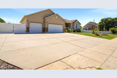4883 W 175 N, West Point, UT 84015 - Photo 2