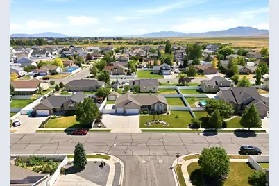 4883 W 175 N, West Point, UT 84015 - Photo 36