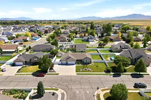 4883 W 175 N, West Point, UT 84015 - Photo 36