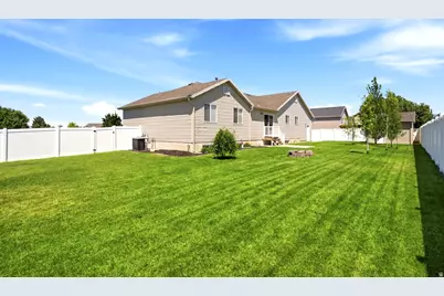 4883 W 175 N, West Point, UT 84015 - Photo 28