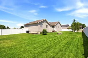 4883 W 175 N, West Point, UT 84015 - Photo 28