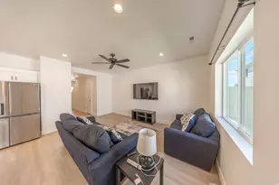 2082 W 1675 S, West Haven, UT 84401 - Photo 12