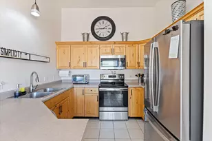 584 S Puerto Dr, Ivins, UT 84738 - Photo 10