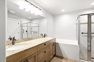2195 E 1075 N, Layton, UT 84040 - Photo 24