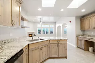 2195 E 1075 N, Layton, UT 84040 - Photo 18