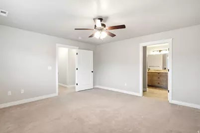 2195 E 1075 N, Layton, UT 84040 - Photo 22