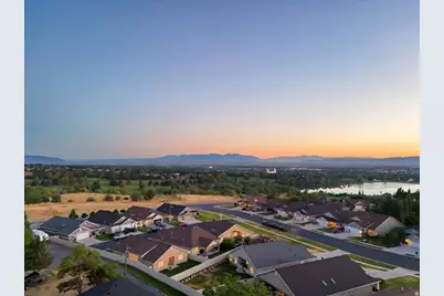 2195 E 1075 N, Layton, UT 84040 - Photo 36