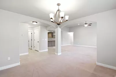 2195 E 1075 N, Layton, UT 84040 - Photo 8