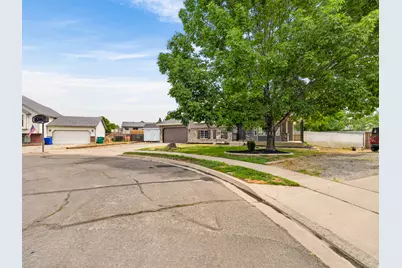 427 S 700 W, Lehi, UT 84043 - Photo 2