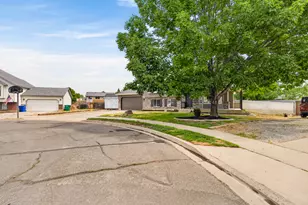 427 S 700 W, Lehi, UT 84043 - Photo 2