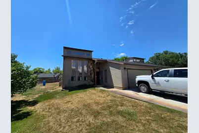 25 W Park Cir, Vernal, UT 84078 - Photo 2