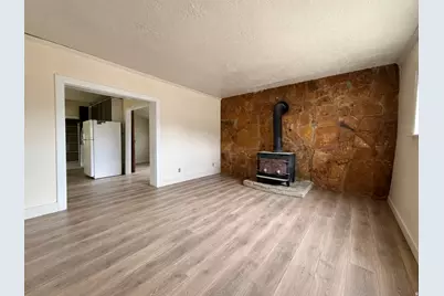 185 S 100 E, Castle Dale, UT 84513 - Photo 6
