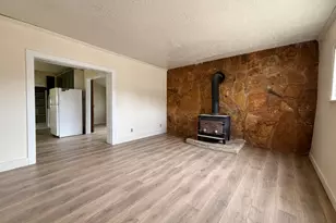 185 S 100 E, Castle Dale, UT 84513 - Photo 6
