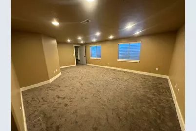 3147 S Vernal Ave Ave, Vernal, UT 84078 - Photo 18