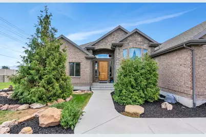 13807 S Asherwoods Cv, Bluffdale, UT 84065 - Photo 2