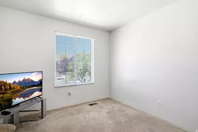 2087 W 1630 N, Clinton, UT 84015 - Photo 16