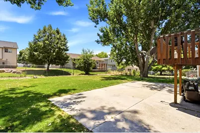2087 W 1630 N, Clinton, UT 84015 - Photo 26
