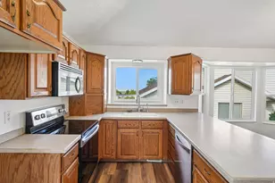 1204 E 3225 N, Layton, UT 84040 - Photo 2