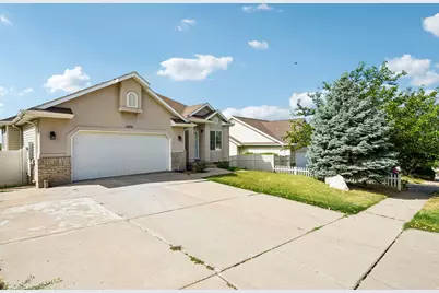 1204 E 3225 N, Layton, UT 84040 - Photo 10