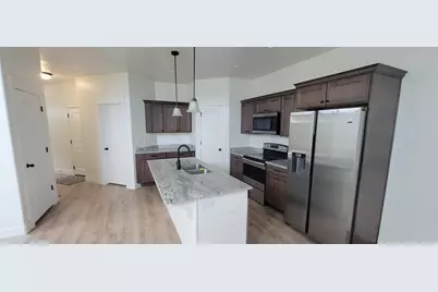 274 N Eaglewood Dr W, Saratoga Springs, UT 84045 - Photo 4