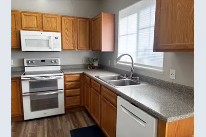 8843 S Humboldt Ct, West Jordan, UT 84081 - Photo 6