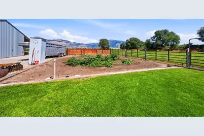 768 S 1900 W, Marriott-Slaterville City, UT 84404 - Photo 22