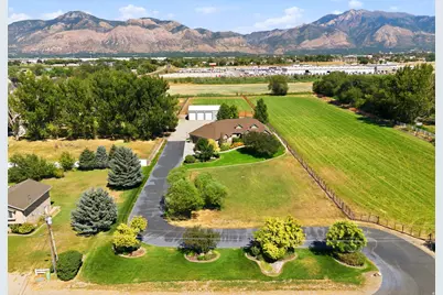 768 S 1900 W, Marriott-Slaterville City, UT 84404 - Photo 14