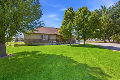 768 S 1900 W, Marriott-Slaterville City, UT 84404 - Photo 10
