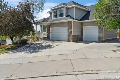 1273 E Grayson Ct S, Sandy, UT 84094 - Photo 4