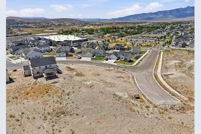 9602 N Bluebell Dr #401, Eagle Mountain, UT 84005 - Photo 6