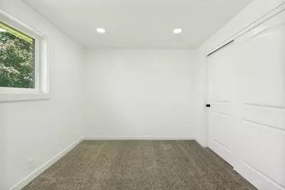 282 E 1400 N, Bountiful, UT 84010 - Photo 12