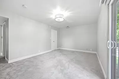 600 E Marshwood Ln #B, Murray, UT 84107 - Photo 10