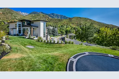3381 E 9980 S, Sandy, UT 84092 - Photo 2