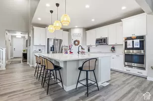1498 S Loveland Ln, Saratoga Springs, UT 84045 - Photo 2