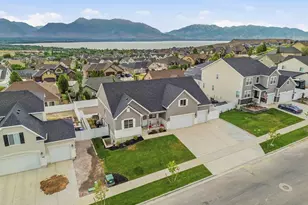 1498 S Loveland Ln, Saratoga Springs, UT 84045 - Photo 2