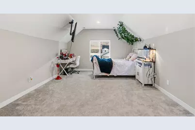 1498 S Loveland Ln, Saratoga Springs, UT 84045 - Photo 12