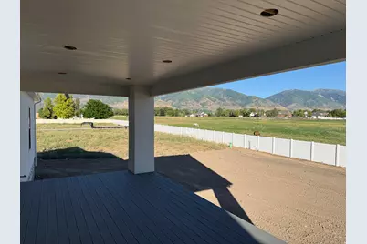1427 W Willow Brook Ln, Kaysville, UT 84037 - Photo 8