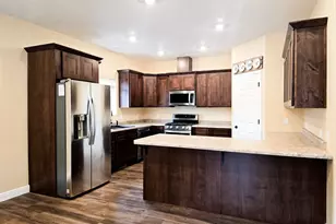 827 S 300 E, Monroe, UT 84754 - Photo 2