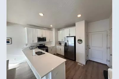 15464 S Midnight Way, Bluffdale, UT 84065 - Photo 6