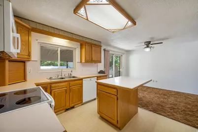 2498 W Swasey Dr, Taylorsville, UT 84129 - Photo 10