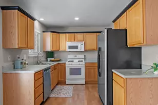 3916 N Davencourt Loop, Lehi, UT 84048 - Photo 6