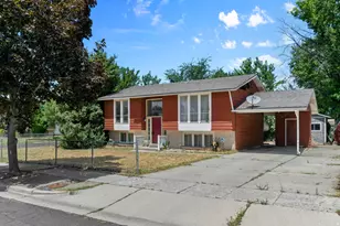 1352 W 2600 N, Clinton, UT 84015 - Photo 28