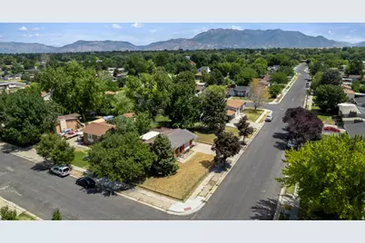 1352 W 2600 N, Clinton, UT 84015 - Photo 36