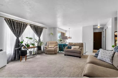1352 W 2600 N, Clinton, UT 84015 - Photo 4