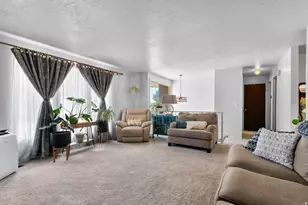 1352 W 2600 N, Clinton, UT 84015 - Photo 4