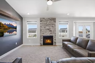 821 E Sunset View Rd S, Grantsville, UT 84029 - Photo 6