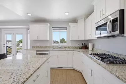 821 E Sunset View Rd S #724, Grantsville, UT 84029 - Photo 8