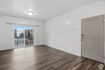 875 S Depot St #246 B, Clearfield, UT 84015 - Photo 4